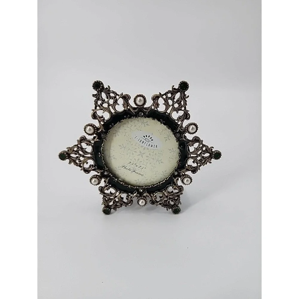 Sunflower Designs Vintage Ornate Pearl Crystal Green Enamel Picture Frame2.5x2.5